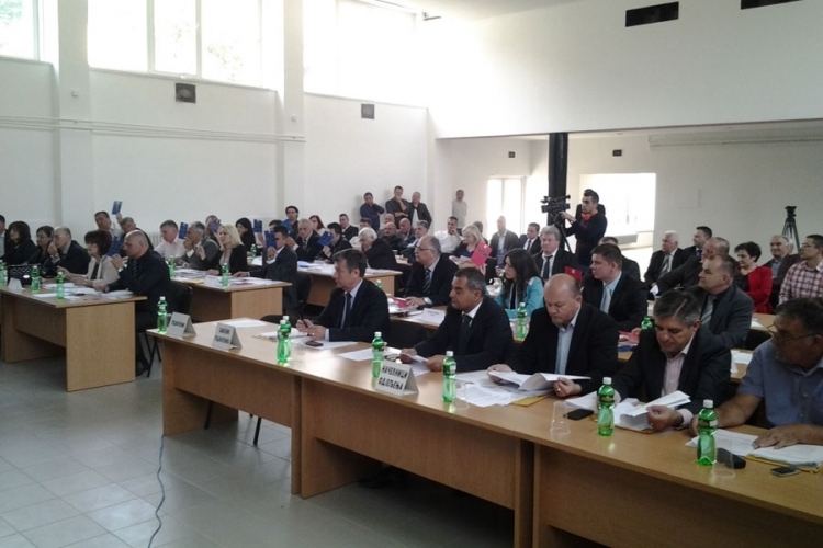 DOBOJ: Rebalansom budžet uvećan za pet i po miliona KM