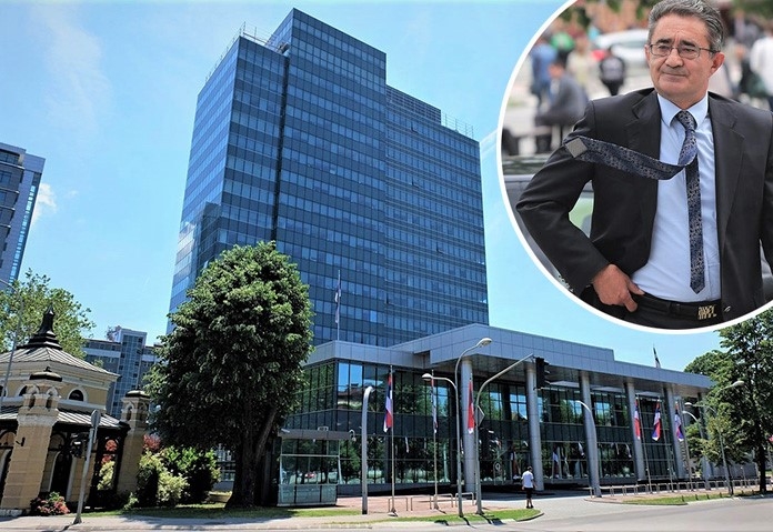 VLADA RS PRIKRILA NEZAKONIT RAD: Imenovali podobne notare, prekršili ustav pa ignorisali odluku suda!