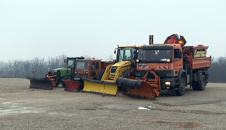 DOBOJ: Zimske službe u gradu u pripravnosti (VIDEO)