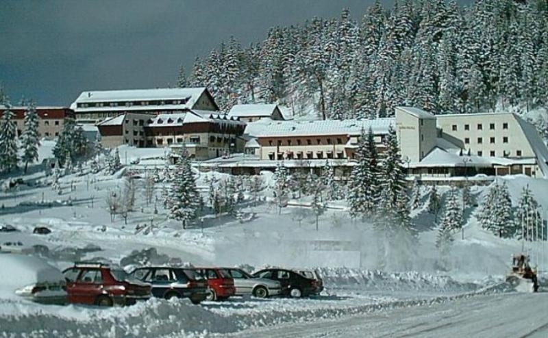 DOTJERIVANJE SKIJALIŠTA ZA POLITIČKU ELITU: Vlada Srpske izdvojila dodatna 3,2 miliona KM za opremu hotela na Jahorini