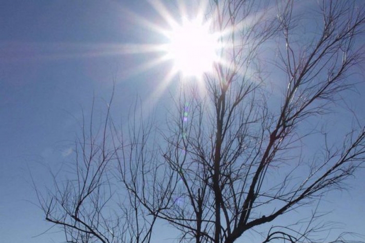 VRIJEME: Toplo, vjetrovito i promjenjivo oblačno