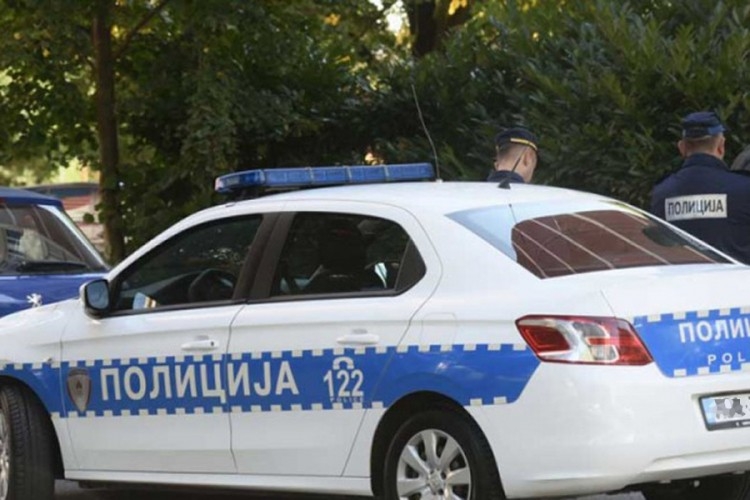 DOBOJ: U okršaju za drva šumar pretučen, radnicima razbijen kamion