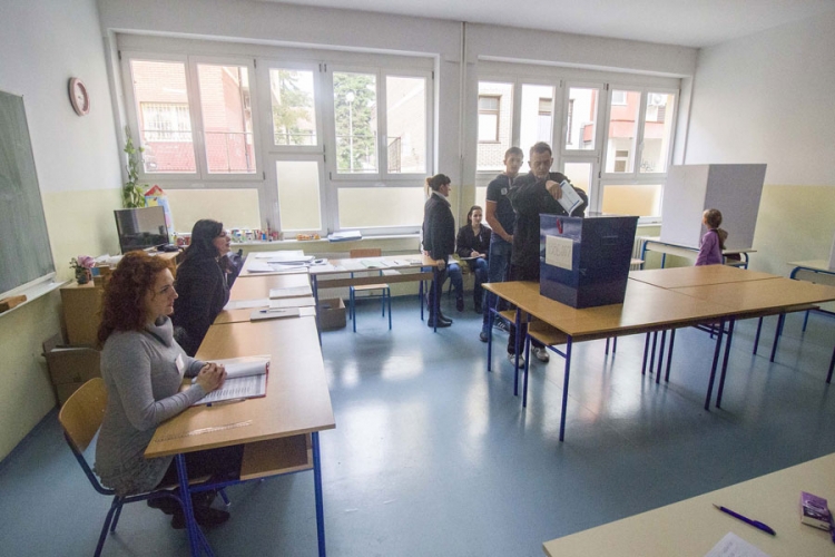 DOBOJ: Borba za glasove i poslije izbora