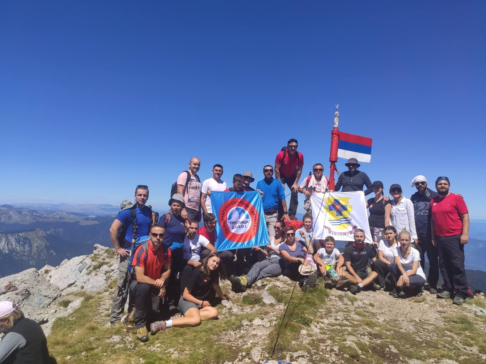DOBOJ: Dobojlije na krovu Republike Srpske (FOTO)