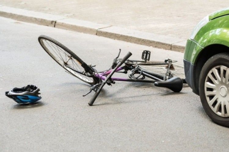 DOBOJ: Uhapšen vozač koji je udario biciklistu, pa pobjegao