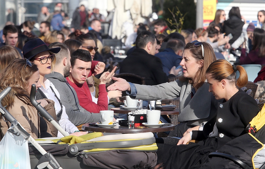 DOBOJ: Kafane i frizerski saloni počinju sa radom od 11. maja