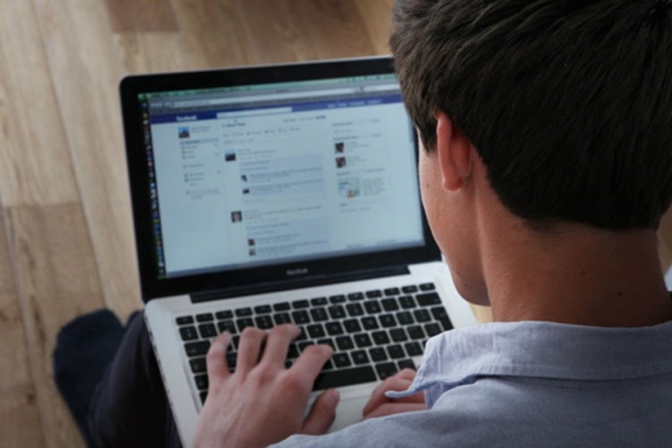 DOBOJ: Virtuelno ismijavanje zaboli vršnjake