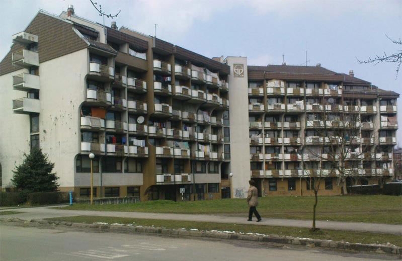 DOBOJ: Kolektivni centar Dom penzionera (VIDEO)