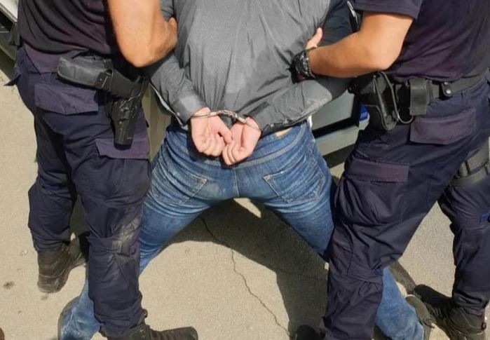 SKANDAL U DOBOJU: Uhapšen zbog iskrištavanja djece za dječiju pornografiju!