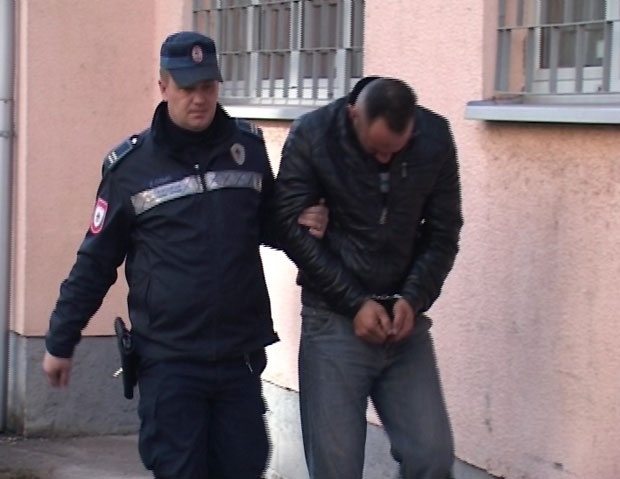 DOBOJ: Ponovio zločin, osuđivani pedofil imao vezu sa 13-godišnjakinjom