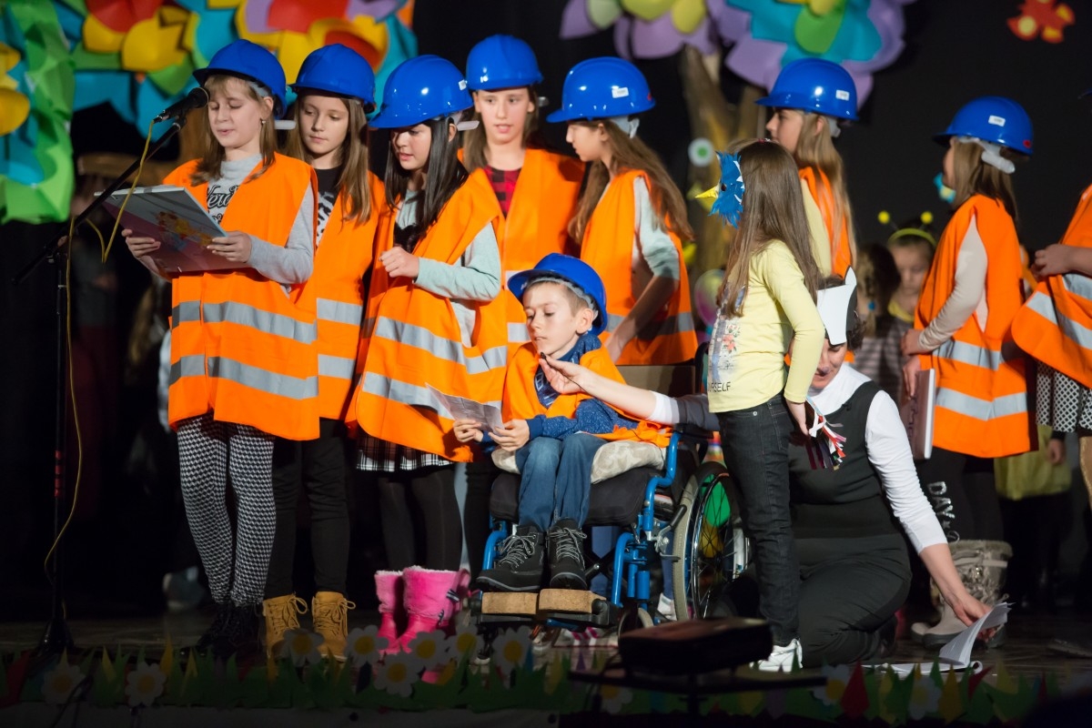 DOBOJ: Pomoć Rotary kluba porodici Popović (FOTO)