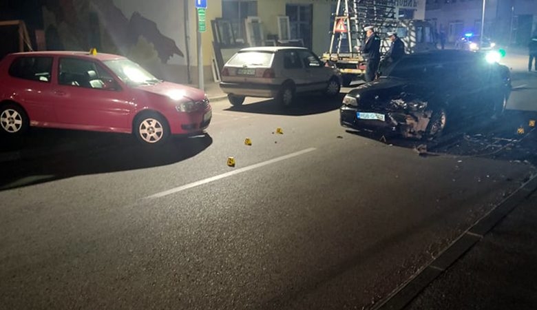 DOBOJ: Saobraćajna nesreća u ulici Vojvode Mišića (FOTO)