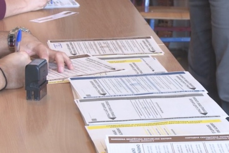 DOBOJ: Od sutra zabrana objavljivanja rezultata istraživanja javnog mnjenja