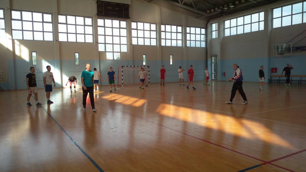 DOBOJ: Rukometaši Sloge na pripremama u Makarskoj (FOTO)