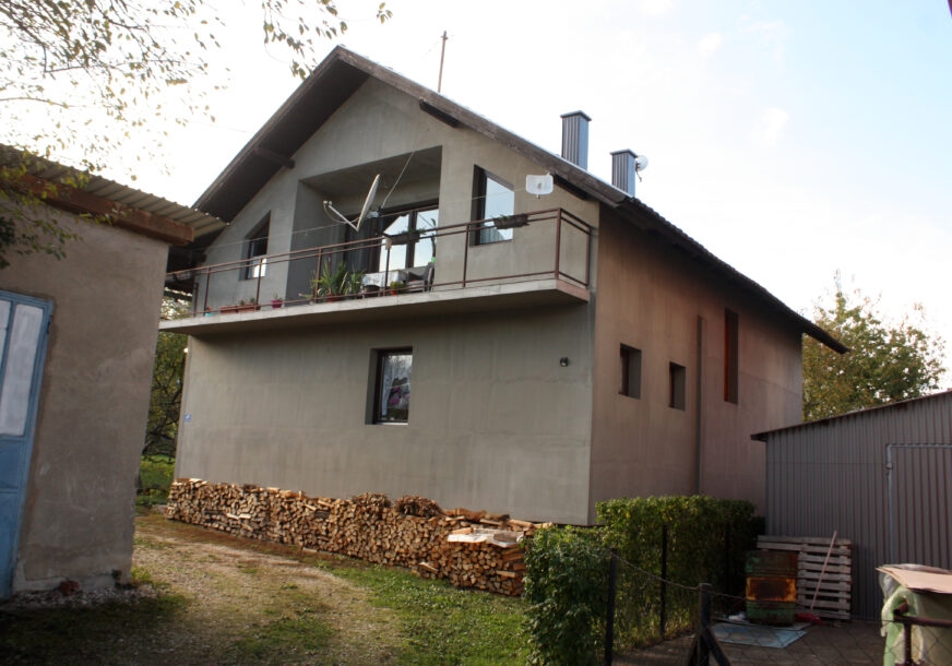 ŽENA IZBODENA NOŽEM Nakon jezivog ubistva u Modriči uhapšene 3 osobe