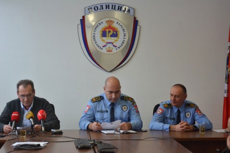 DOBOJ: Lakovjernost na internetu platili hiljade evra