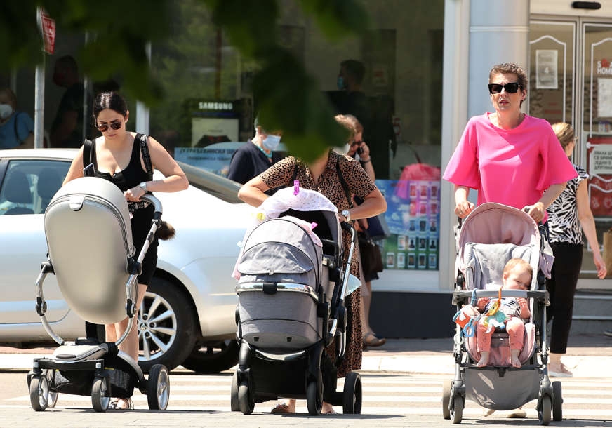 NAKNADE NE DAJU ŽELJENE REZULTATE: Drastično smanjen broj djece koja primaju dodatak