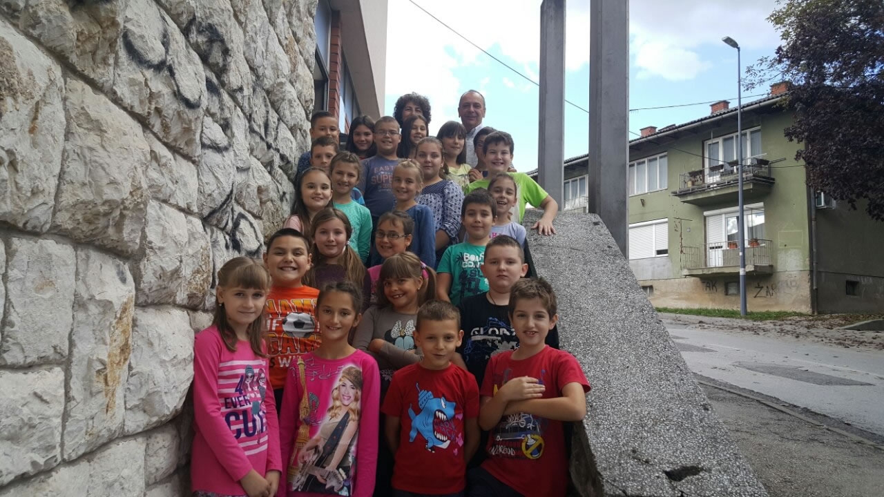 DOBOJ: Učenici O.Š. “Vuk Stefanović Karadžić“ u posjeti Kancelariji Ombudsmana za djecu Republike Srpske