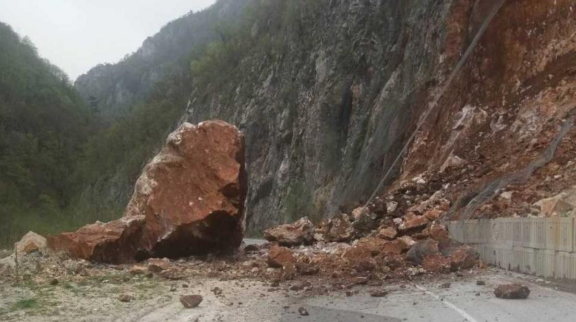 PUTEVI: Povremeno mogući jaki udari vjetra