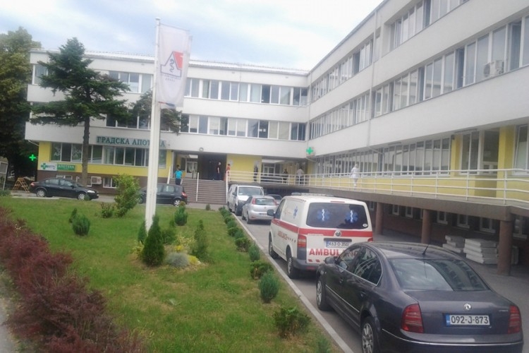 DOBOJ: Pacijentima pomagali i putem telefona