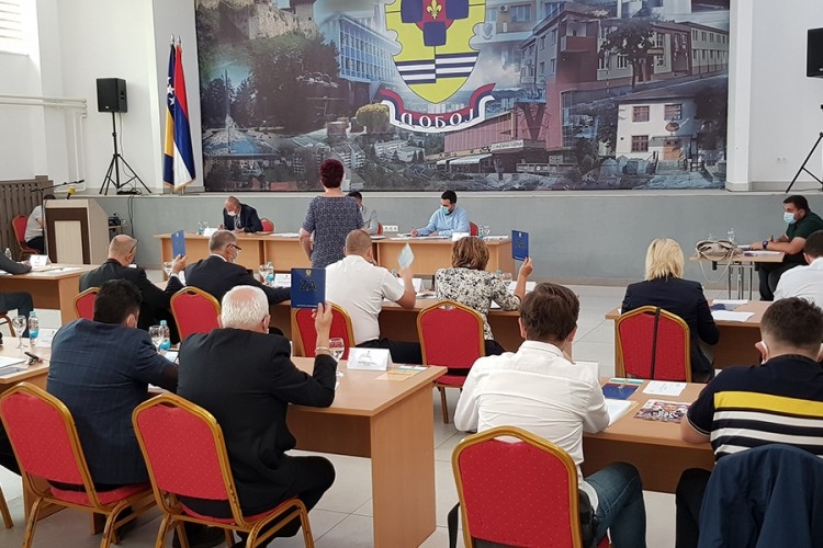 DOBOJ: Vlast obećava projekte, opoziciji iznos "bode oči"