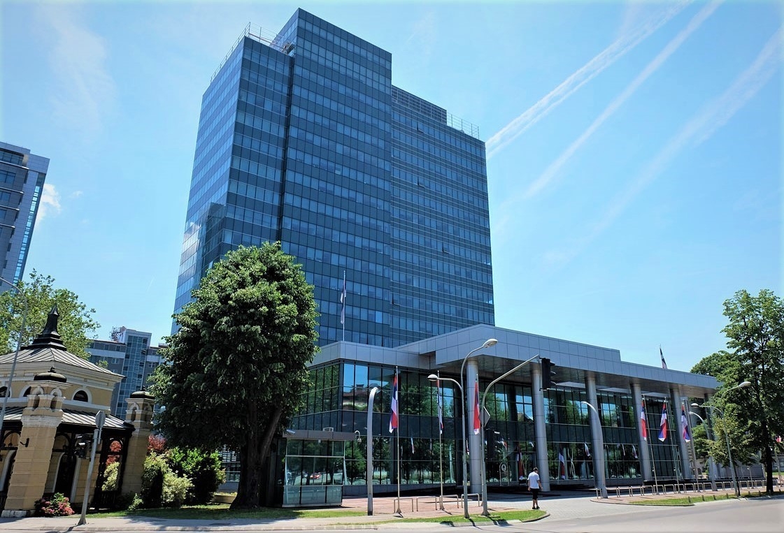 LICEMJERJE VLASTI U SRPSKOJ. Udaraju na udruženja građana a sarađuju sa stranim donatorima i finansijerima