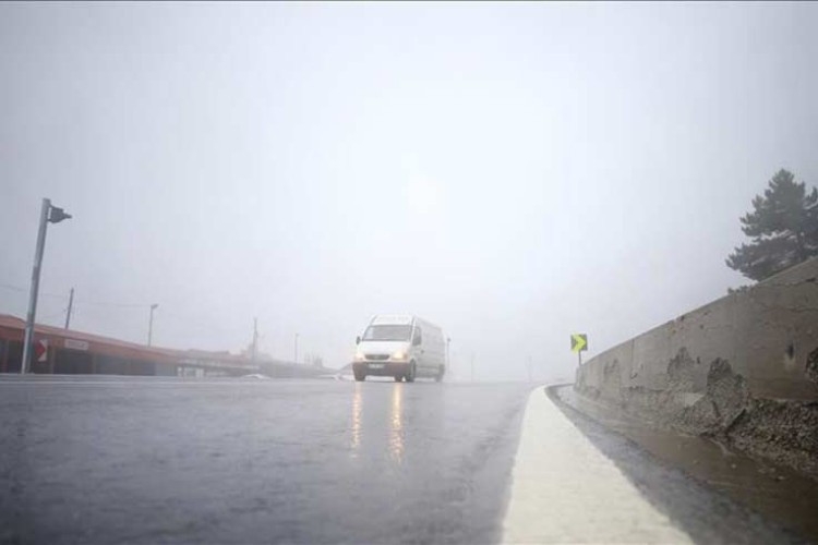 PUTEVI: Oprez, izrazito klizavi kolovozi