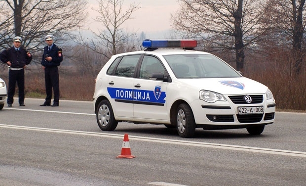 DOBOJ: Pronađen mrtav u kanalu rečice, sumnja se da je pregažen automobilom