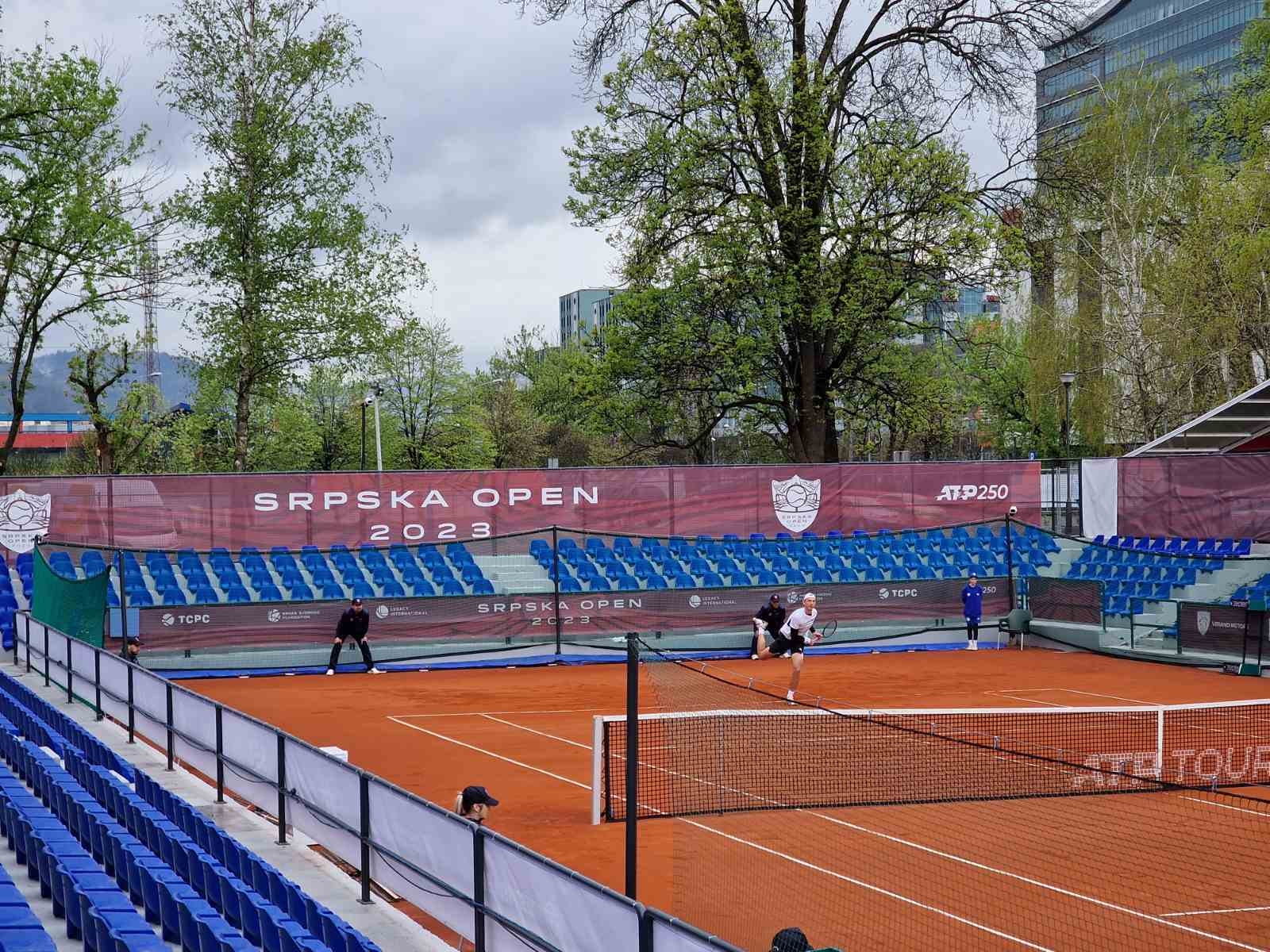 DOBOJSKI INFO & SRPSKA OPEN: Kiša i hladno vrijeme protiv tenisera i publike (FOTO)