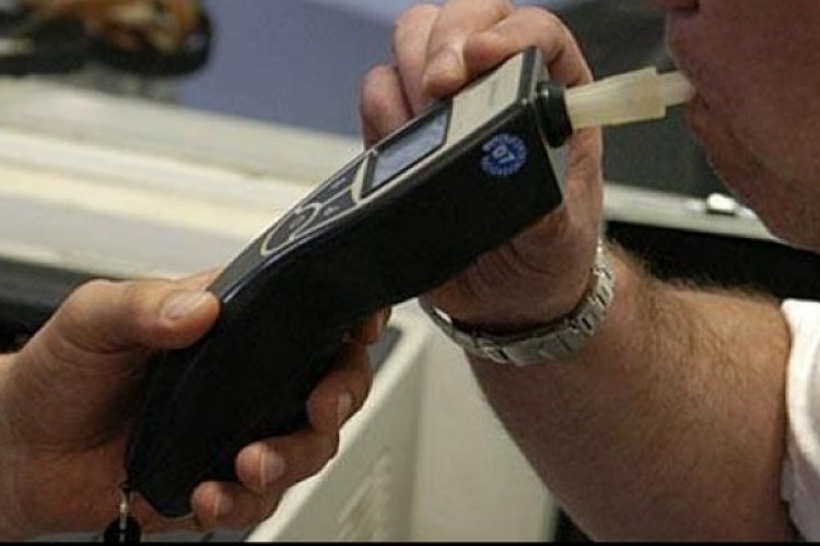 DOBOJ: Vozio sa 2,21 promila alkohola u krvi