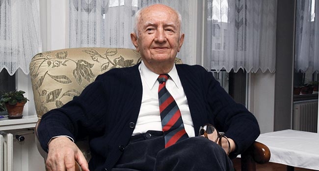 MEMENTO: Miloradu Ekmečiću, do neba i za vječnost