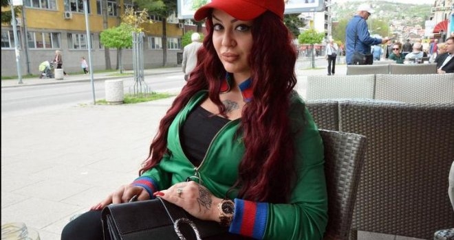 Doboj i dalje u središtu AFERE: Fatalna Saška tvrdi da je sveštenik LUDO ZALJUBLJEN u nju