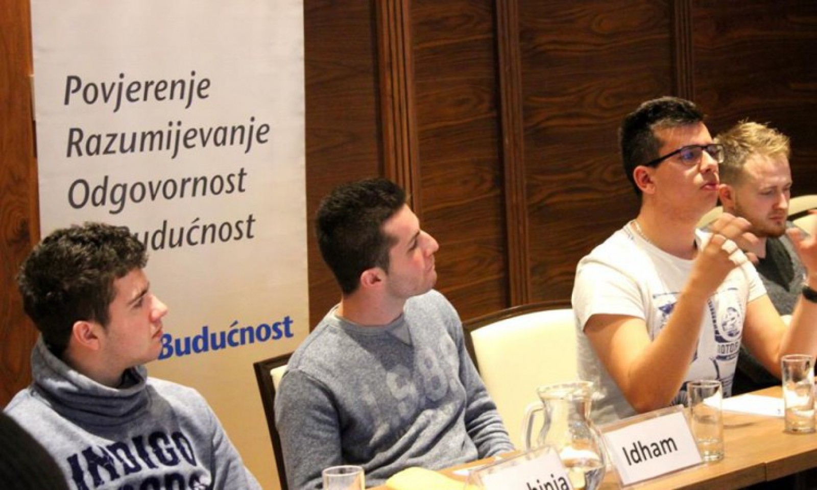 Mirovni karavan prolazi Bosnom i Hercegovinom