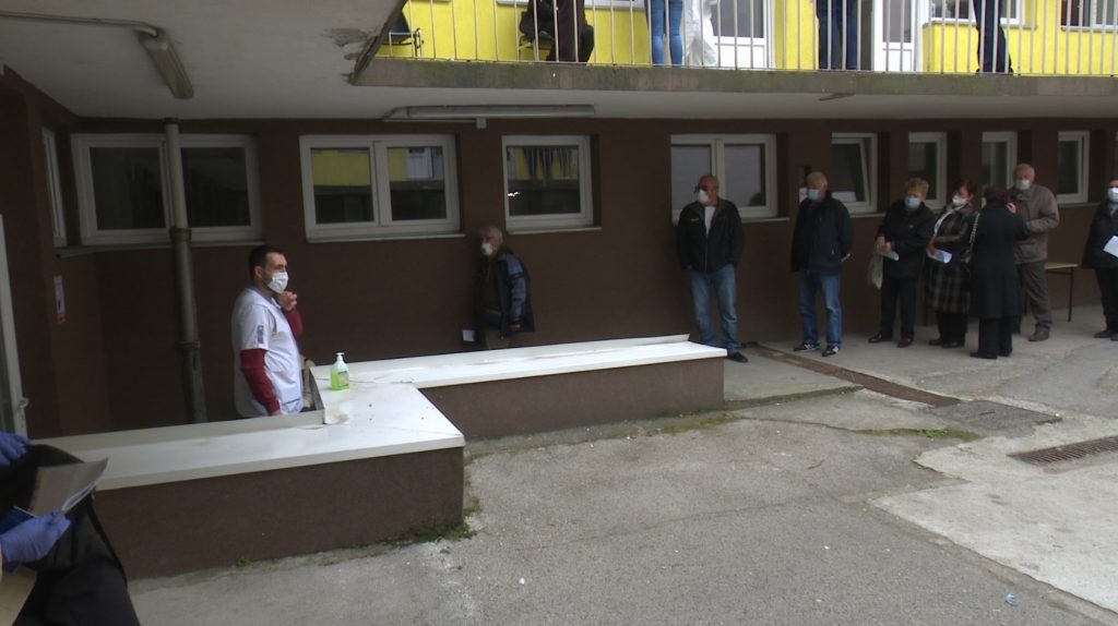 DOBOJ: Imunizacija "sputnjikom ve" i "astra zenekom"