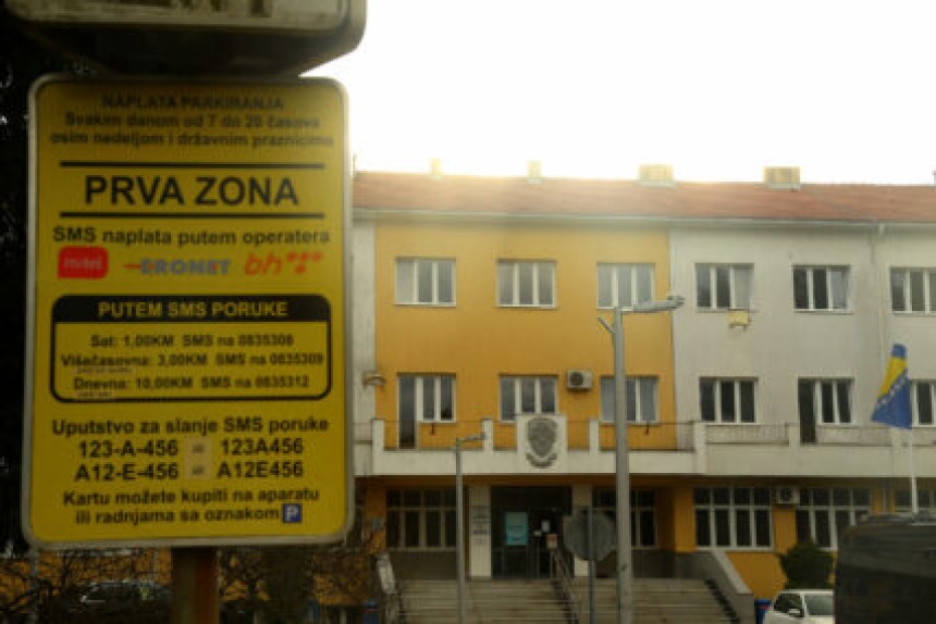 DIRG ŠALJU U STEČAJ, RADNIKE NA ULICU: Vlast u Doboju pere ruke od "fabrike stranačkih uhljeba"