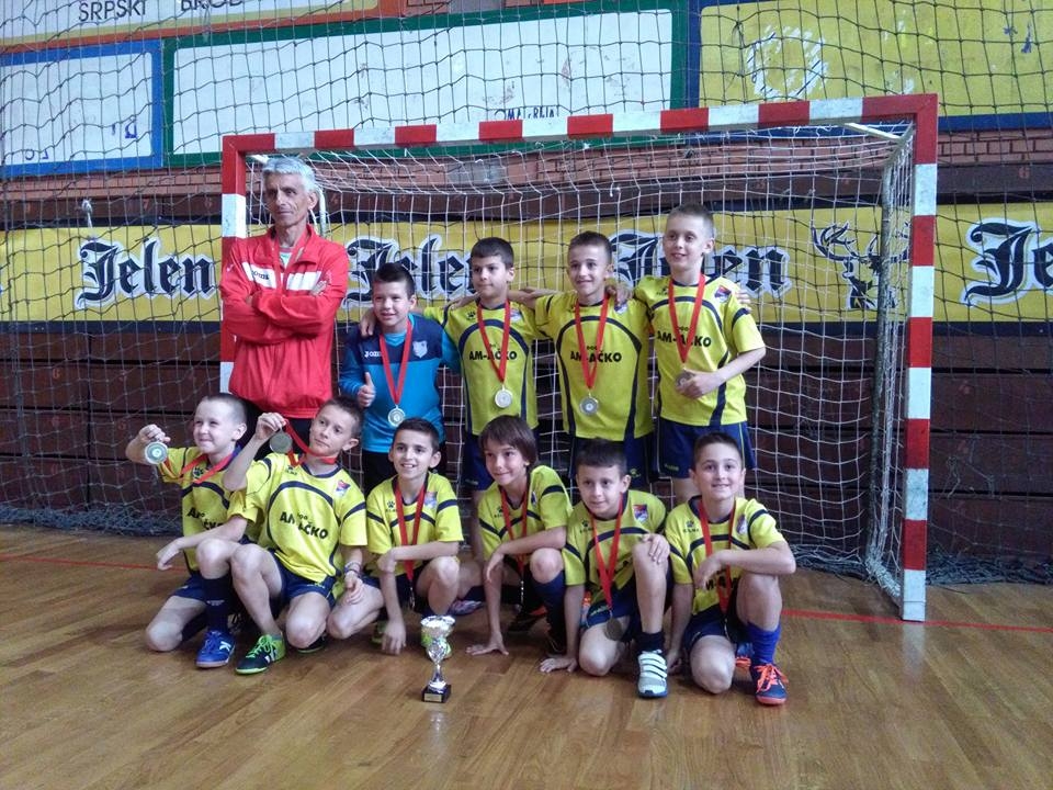 DOBOJ: Slogini dječaci osvojili "Friends Football League"!