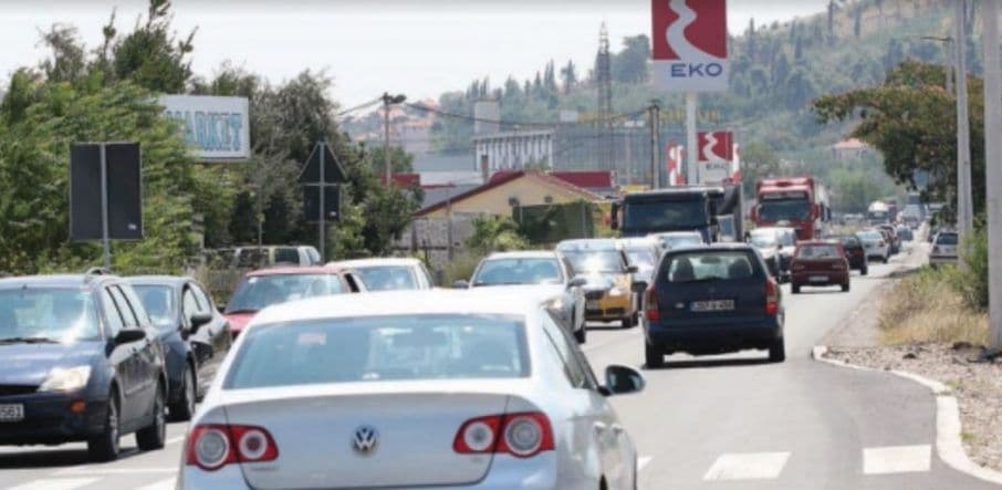 PUTEVI: Oprezno vozite, pojačan intenzitet saobraćaja