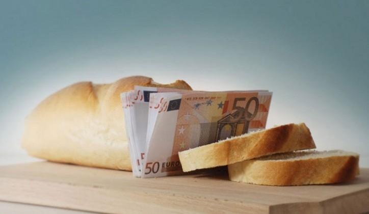 Spisak političara koji su pojeli najviše bijelog hljeba, Mirko Okolić rekorder