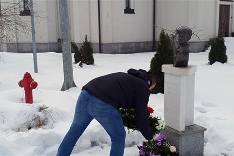 DOBOJ: Odata počast Spomenku Gostiću (FOTO)