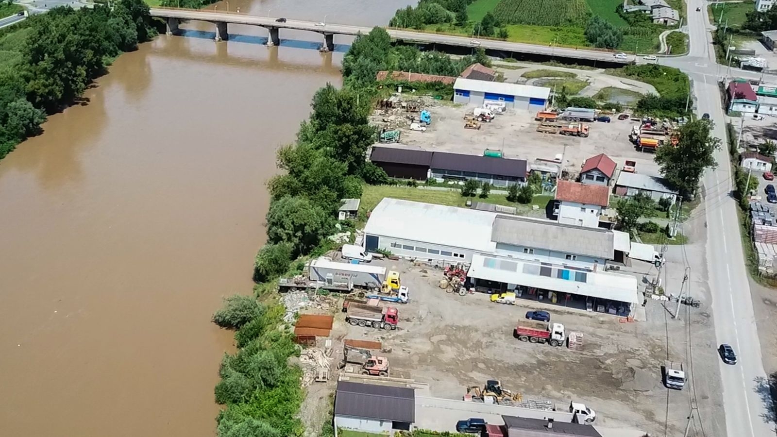 DOBOJ: Gradske vlasti obmanjuju građana i godinama opstruišu uređenje korita Bosne