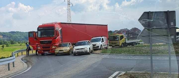 DOBOJSKI KRUŽNI TOK: Novi način vožnje?!?