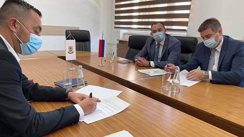 DOBOJ: Potpisan ugovor o sufinansiranju izgradnje kolektora u naselju Aerodrom