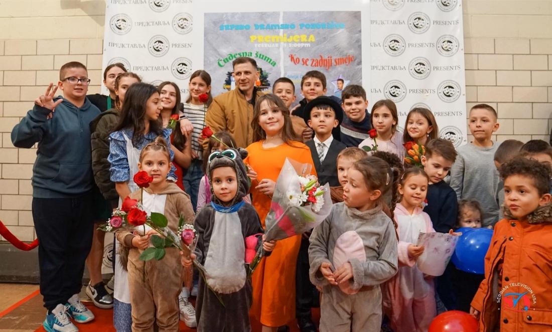 DOBOJSKI INFO PREDSTAVLJA: Djeca porijeklom iz Republike Srpske u srpskom pozorištu u Čikagu izvela prvu predstavu (FOTO)