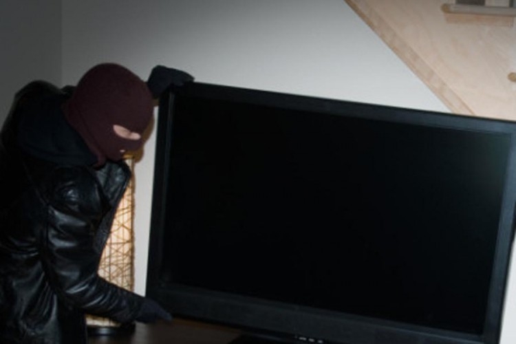 DOBOJ: Iz kuće ukradeni televizori i nakit