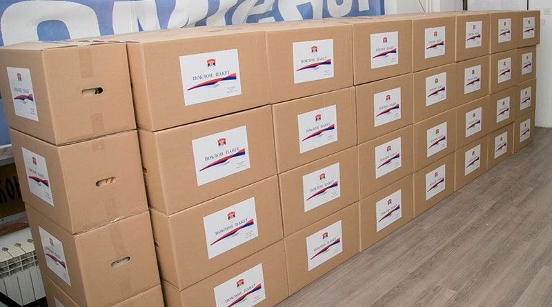 DOBOJ: Podjela paketa SDS-a penzionerima
