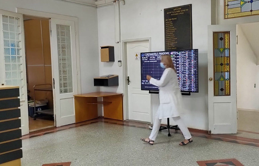 U Srpskoj sedam smrtnih slučajeva i 842 osobe novooboljele