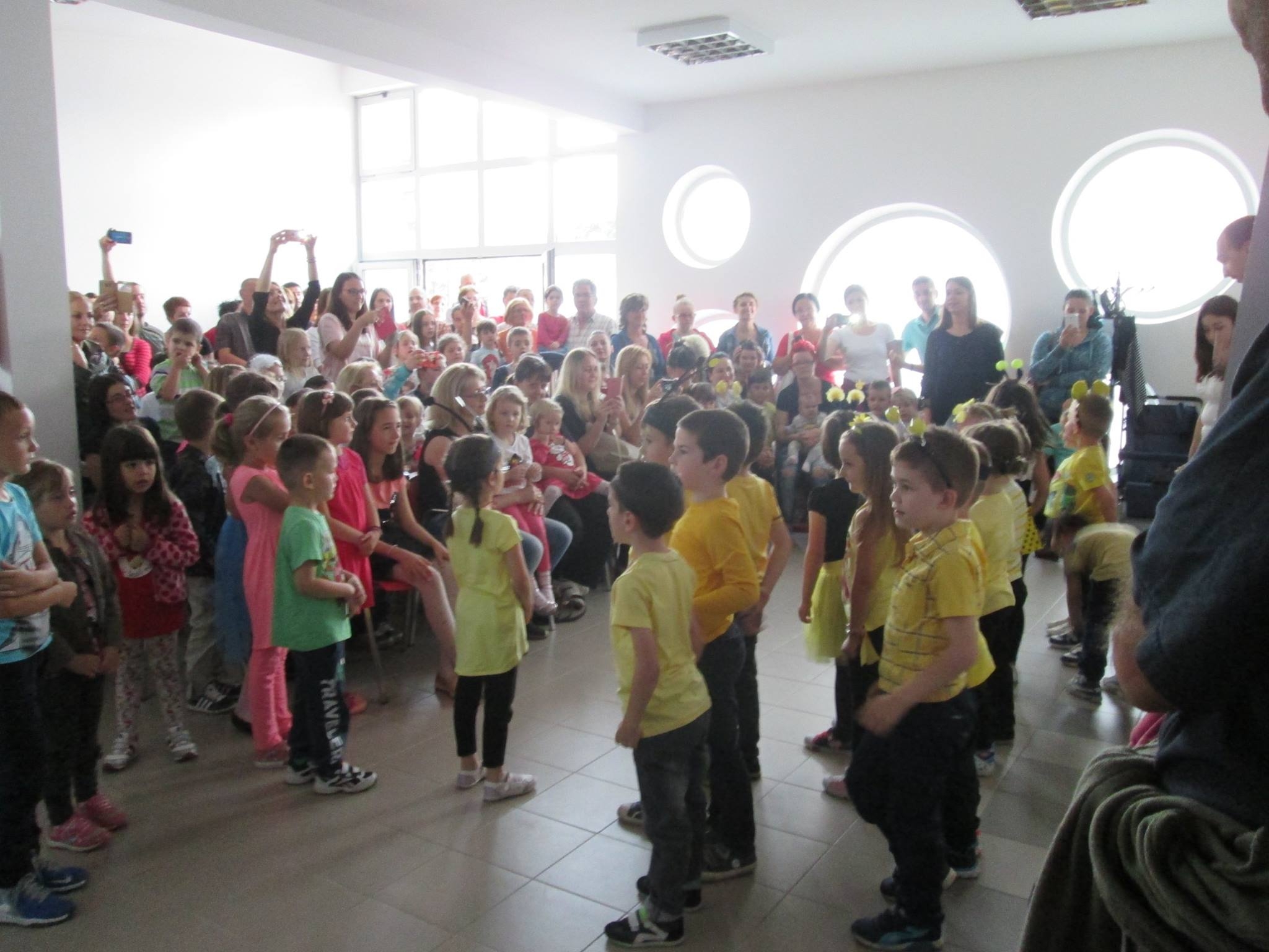 DOBOJ: Obilježen Dan roditelja i djece (FOTO)