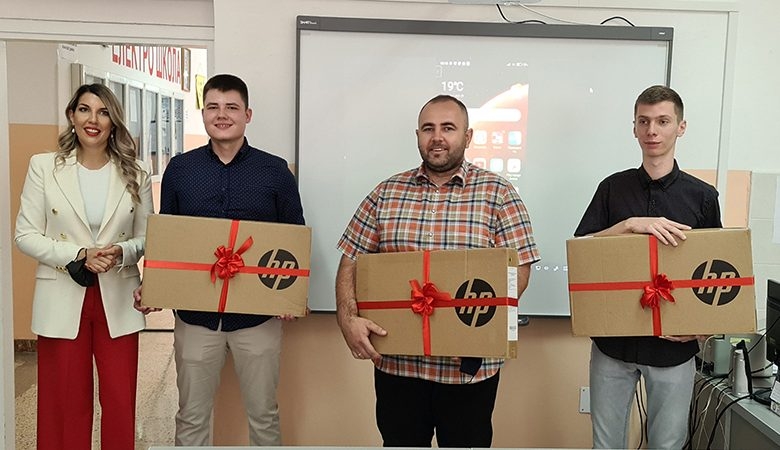 DOBOJ: Uručene nagrade srednjoškolcima za najbolju aplikaciju