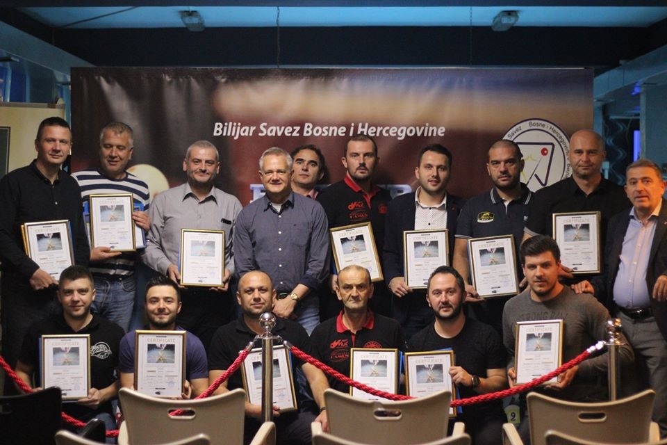 DOBOJ: Bilijar klub “Sports Pub” bogatiji za dva instruktora bilijara (FOTO)