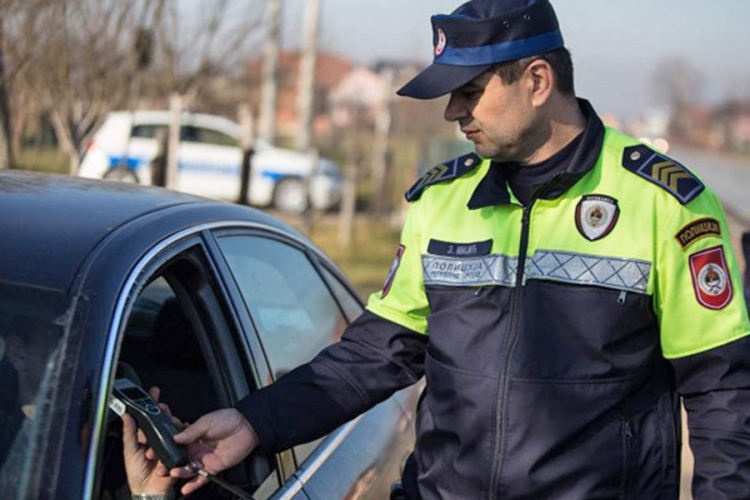 DOBOJ: Svaki drugi vozač napravio prekršaj